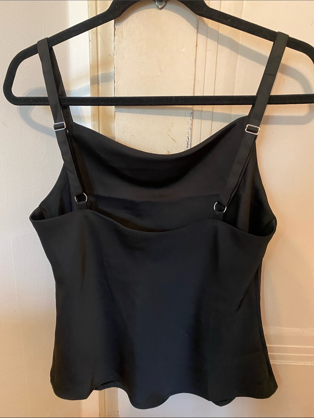 DÈLUC Cowl Neck Tank Top Size Medium - Picture 2 of 2